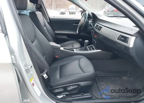 2006 BMW 323I z USA, uszkodzony, nr VIN WBAVB53576KW28233